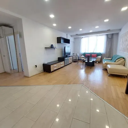 The Penthouse Апартаменти *